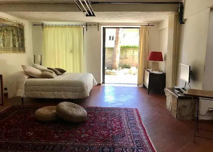 Loft Con Giardino In Zona Appia Antica Rome
